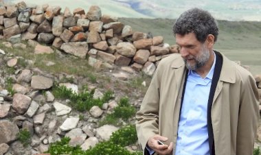 Yeniden yargılama talebi reddedilen Osman Kavala AYM'yi işaret etti