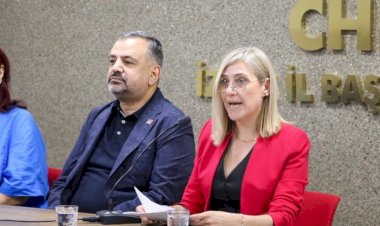 CHP İzmir İl Kadın Kolu Başkanlığına Zahide Kurun Seçildi