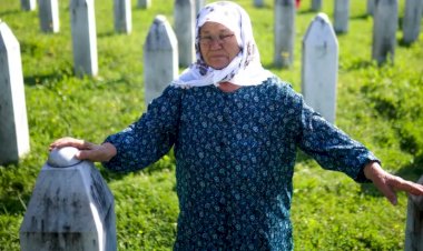 Srebrenitsa Katliamı: Hâlâ cesetler çıkarılıyor