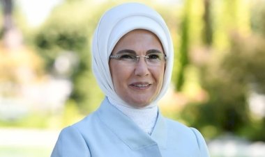 Emine Erdoğan'dan 15 Temmuz Mesajı: "Mukaddes Emaneti Sonsuza Dek Koruyacağız"