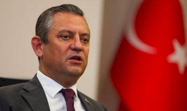 Özgür Özel'den "15 Temmuz" yorumu: Bir ülkede darbe oluyorsa millet egemenliği güçsüz demektir