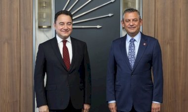 CHP Genel Merkezi'nde sürpriz zirve: Ali Babacan'dan Özgür Özel'e ziyaret