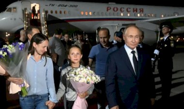 Putin ve Rus İstihbaratı Gövde Gösterisi Yaptı: Dünyanın En Büyük Tutuklu Takasının Analizi