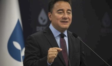 Babacan’dan Instagram’a Erişim Engeline Tepki: “Bir Hata, Bir Başka Hatayla Düzeltilmez”