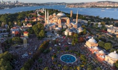 Eyyüp Kadir İnan'dan Tarihe Vurgu: "Susarak Değil, Hatırlatarak Kapıyı Açarız"