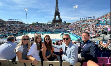Ekrem İmamoğlu Paris Olimpiyatları’nda Plaj Voleybolu Müsabakalarını İzledi
