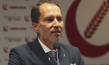 Erbakan’dan AK Parti’ye ‘Siyasi Şantaj’ Tepkisi: Belediye Başkanlarımızı Transfer Etmeye Çalışıyorlar