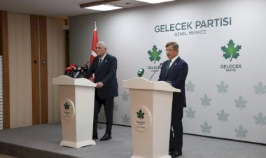 Davutoğlu’ndan AK Parti’ye Katılım İddialarına Sert Yanıt: "Mitomanilere Ayıracak Vaktim Yok"