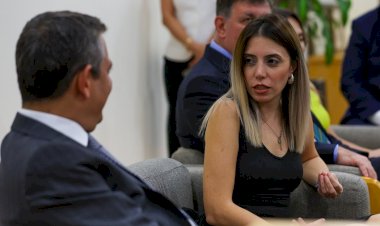 Özgür Özel İzmir Enternasyonal Fuarı’nda:  Hiç Tutuklanmaması Gerekiyordu