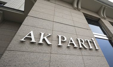 AKP’de Kazanacak Aday Arayışı: Taht Savaşları Başladı