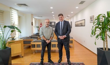 İzmir’den İmamoğlu’na Cumhurbaşkanlığı Adaylığı Desteği: Cemil Tugay'dan Net Mesajlar
