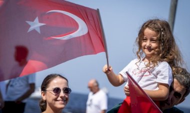 İzmir, 9 Eylül Kutlamalarına Hazır: Kurtuluşun 102. Yılı Coşkuyla Kutlanacak