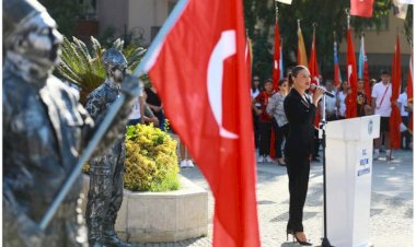 Başkan Filiz Ceritoğlu Sengel: Efes Selçuk 'Tek Sevdamız Atatürk' Diyenlerindir