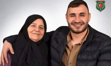 Şehit  Uzman Çavuş; Gel Anne Fotoğraf Çekinelim, Şehit Olursam Bunu Paylaşırsın