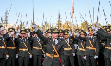 Teğmenlerin "Kılıçlı Yemin" İfadeleri Alındı: Kriz Büyüyor