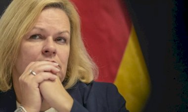 Berlin ve Ankara Anlaşmaya Vardı: Reddedilen 500 Türk Sığınmacı Her Hafta Türkiye'ye Gönderilecek
