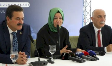 AK Partili Fatma Betül Sayan Kaya: Gittiğimiz İllerde 'Erken Seçim mi Var?' Diye Soruluyor