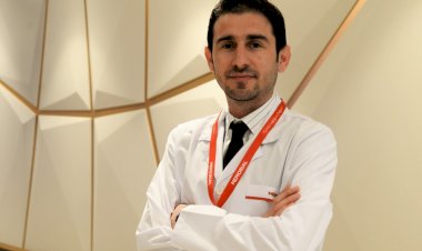 Gözde Işık Parlamaları Retina Yırtığının Habercisi Olabilir!