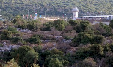 İsrail, Lübnan'da Türk Askerlerinin Bulunduğu UNIFIL Üssüne Ateş Açtı