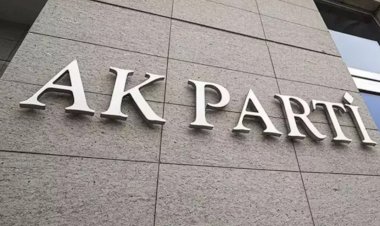 AK Parti’de Dağılma Süreci: Liderlik Mücadelesi ve İç Çatışmalar