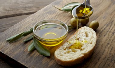 Zeytin Sütü Mucizesi: Neden Bu Kadar Değerli ve Faydaları Neler?
