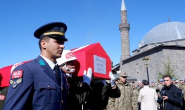 Şehit Üsteğmen Fatih Çelik Gözyaşlarıyla Uğurlandı
