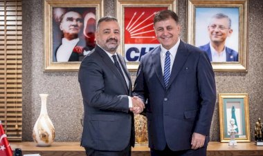 Başkan Tugay’dan Muhalif Hamlelere Neşter: CHP İzmir’de Siyasi Rekabet Kızışıyor