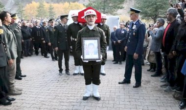 Şehit Deniz Teğmen Mustafa Kemal Öz Son Yolculuğuna Uğurlandı