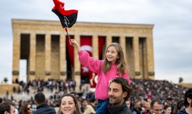 10 Kasım’da Anıtkabir’e Rekor Ziyaret: 1 Milyon 92 Bin 365 Kişi Ata’sına Koştu