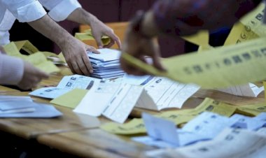 Ankette Şaşırtıcı Sonuç: Vatandaşlar  Hiçbir Parti Sorunları Çözemez Diyor