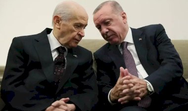 Cumhur İttifakında Panik Havası: İktidarın Çıkmazları ve Siyasi Stratejileri