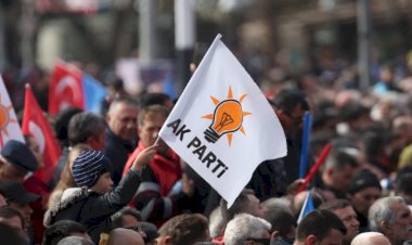 AK Parti Neden Kendisini Sevimsizleştiriyor?