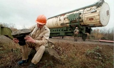 Why Ukraine Gave Up Its Nukes and the Global Consequences