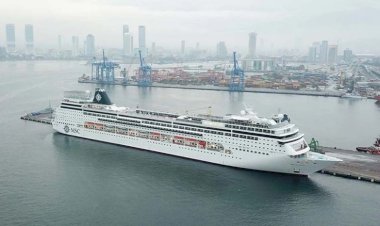 İzmir’e Bin 951 Turist Geldi: MSC Sinfonia Alsancak Limanı’nda!