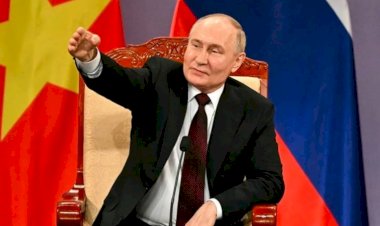 Putin’den Türk Gazeteciye İğneleyici Yanıt: Rus Bürokratlar Kahkahalarla Karşılık Verdi