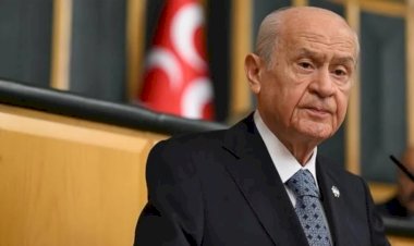 Bahçeli’den  Öcalan” Çıkışı: “İki Nokta Arasındaki Doğru Parçası…