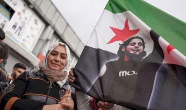 Suriyelilerin Gönüllü Geri Dönüşü Ne Kadar Gerçekçi? Uzmanlardan Çarpıcı Değerlendirmeler
