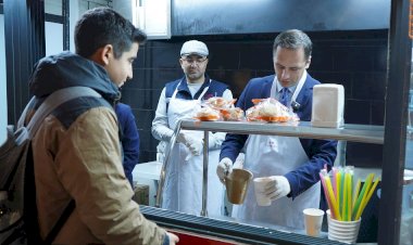 İzmir’de Yerel Yönetimlerin İcraat Anlayışı Tartışılıyor: Halk Aklıyla Dalga Geçmeyin!
