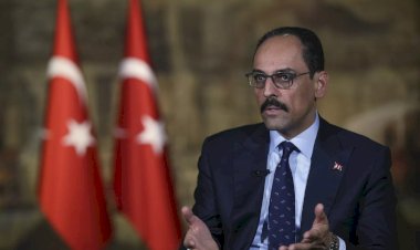 MİT Başkanı Kalın Şam’daki Emevi Camii’nde Namaz Kıldı