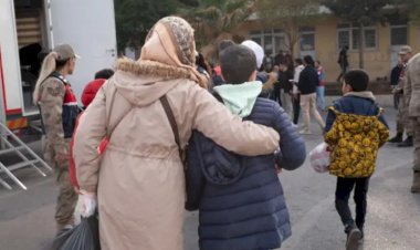 İktidar ve Muhalefet Partileri Suriyeli Sığınmacıların Geri Dönüşü İçin Ne Öneriyor, Beklentiler Ne?