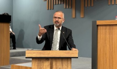 Cemil Tugay’a ‘Kadına Şiddet ve Basın Özgürlüğü’ Tepkisi: Eleştiriye Tahammülsüzlük Zirve Yaptı