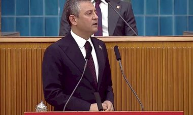 Özgür Özel'den Suriye Politikalarına Sert Eleştiri