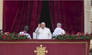 Papa Francis'ten Noel Mesajı: Silahlar Sussun