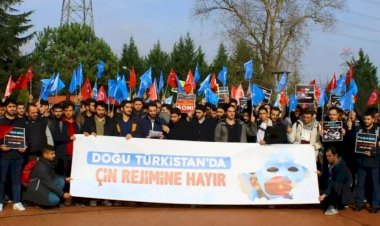 Sakarya Üniversitesi’nde ‘Doğu Türkistan’ Paneli Son Anda İptal Edildi