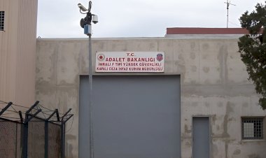 İmralı Görüşmeleri ve Medya Temkinliliği: Abdullah Öcalan’ın Pozisyonu Tartışılıyor
