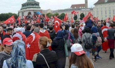 Hollanda’daki Türk Nüfusunun Gerçek Sayısı Açıklandı: 549.431 Resmi, 700.000 Gayri Resmi