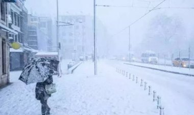 İstanbul'a Beklenen Kar Geldi mi? Marmara'da Kar Yağışı Başladı