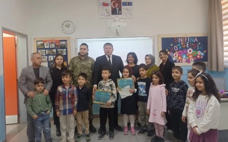 Şehit Kızı Elif Kök’ün İlk Karne Heyecanı