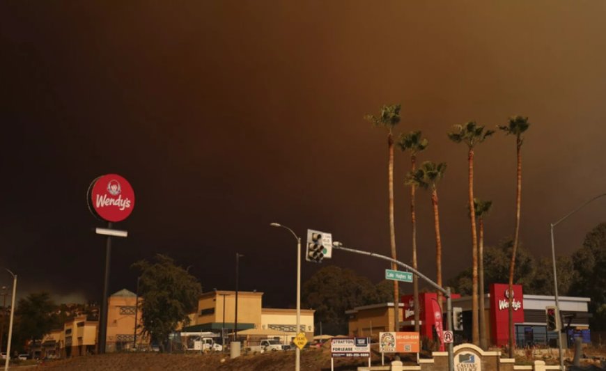 Los Angeles'ta Hughes Yangını: 50.000 Kişiye Tahliye Emri