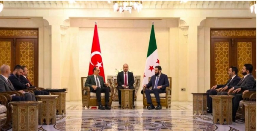 İbrahim Kalın'ın Şam'daki Kritik Rolü: Zafer Konferansı'nda Neler Yaşandı?